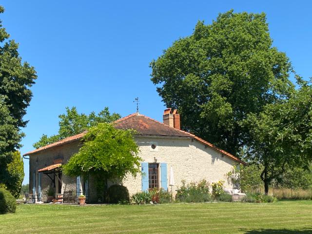 Maison vente à Bellon, Le Masson