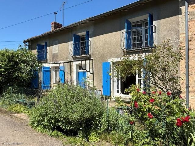 Maison vente à Confolens, Nanteuil-en-vallée