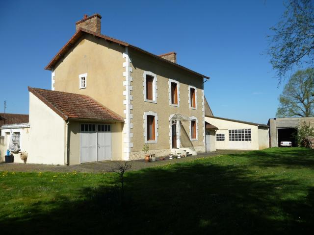Maison vente à Saint-Amand-Montrond, Centre-Val de Loire
