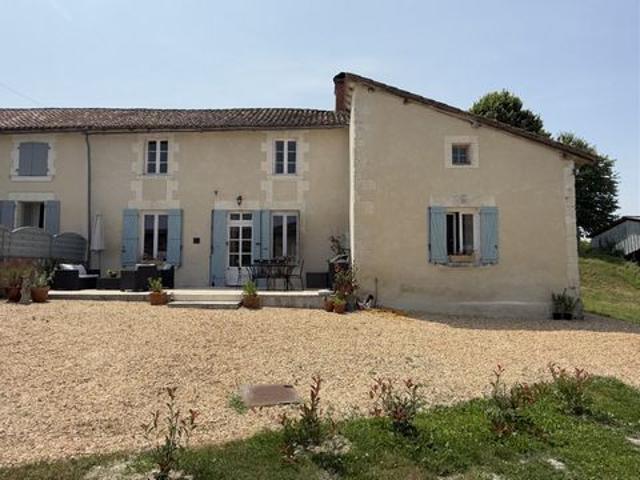 Maison vente à Aubeterre-sur-Dronne, Charente