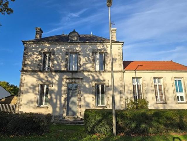 Maison vente à Saint-Jean-d'Angély, Bernay-saint-martin