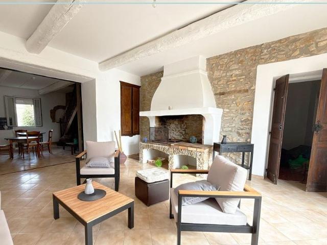 Maison vente à Carpentras, Mornas