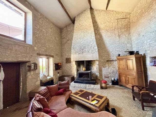 Maison vente à Ventouse, Charente