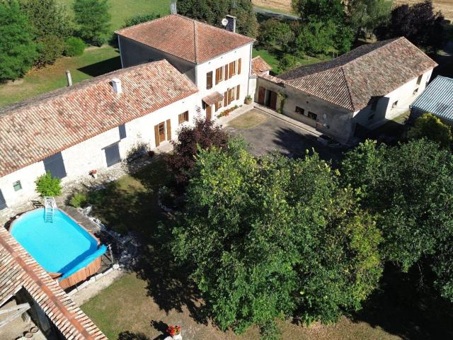 Maison vente à Gardes-le-Pontaroux, Magnac-lès-Gardes