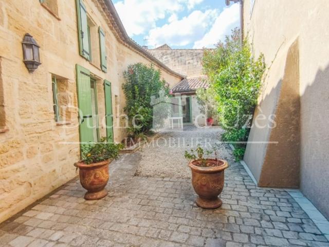 Maison vente à Nîmes, Uzès