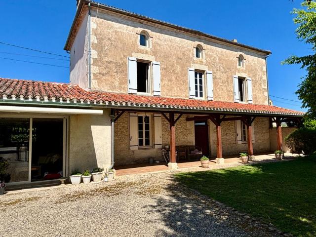 Maison vente à Aiguillon, Robert