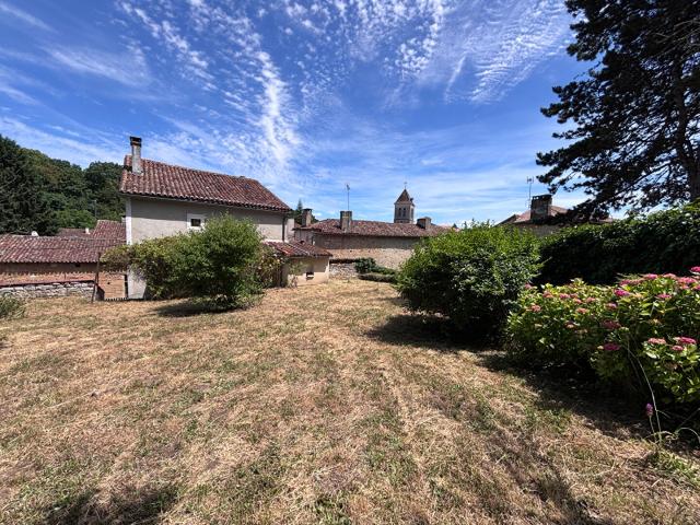 Maison vente à Confolens, Nanteuil-en-vallée