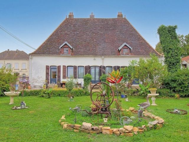 Maison vente à Dole, Bourgogne-Franche-Comté