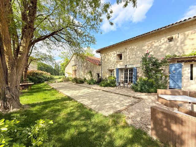 Maison vente à Angoulême, Aubeterre-sur-dronne
