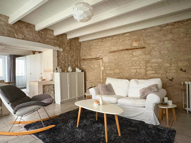 Maison vente à Cognac, Châteaubernard