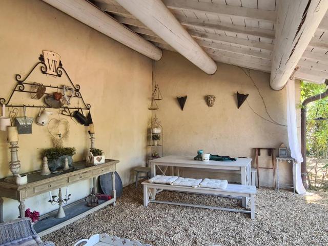 Maison vente à Nîmes, Uzès