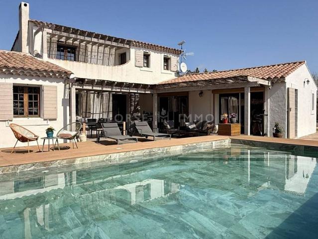 Maison vente à Arles, Saintes-maries-de-la-mer
