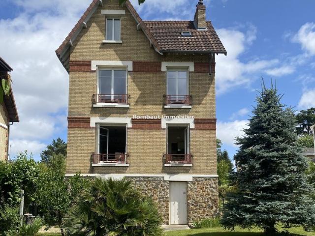 Maison vente à Versailles, La Celle-saint-cloud