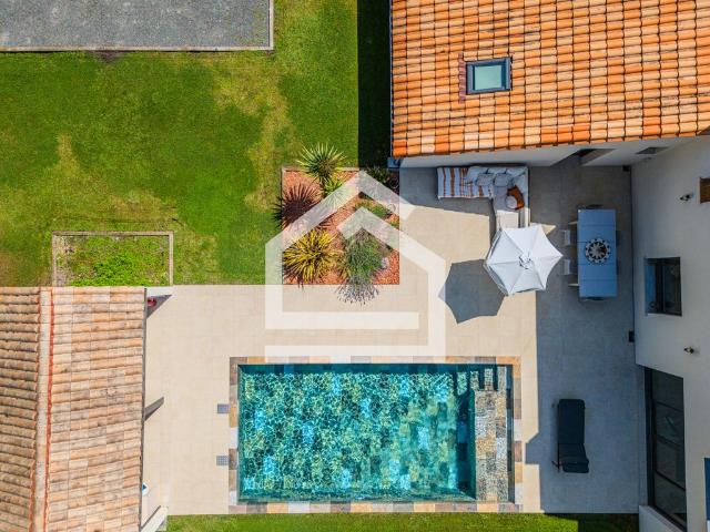 Maison vente à Bordeaux, Le Pian-médoc