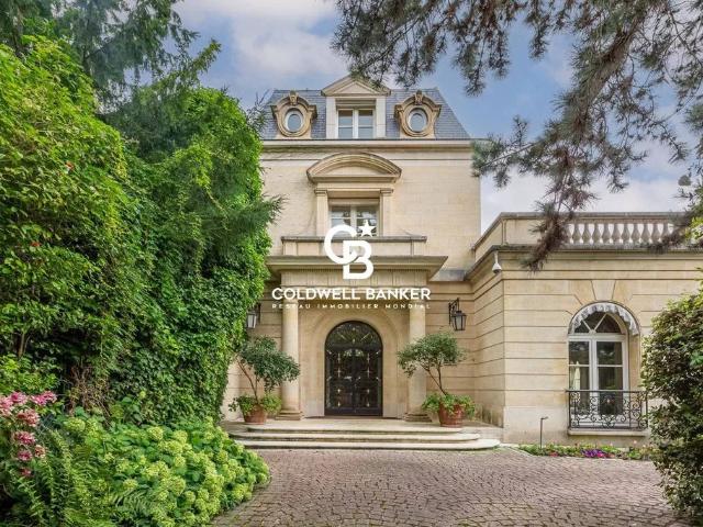 Maison vente à Paris, Île-de-France