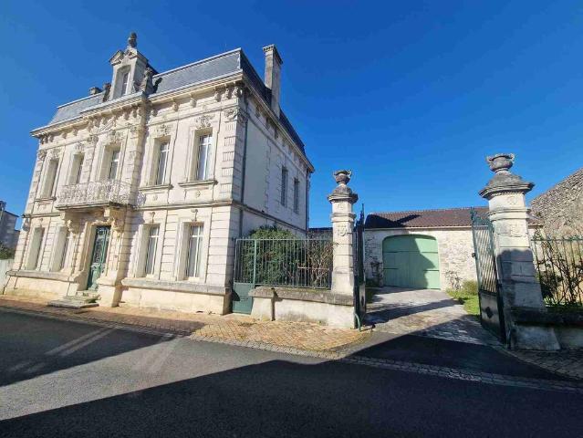 Maison vente à Blaye, Mazion