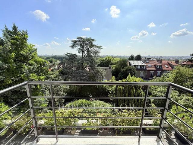 Maison vente à Saint-cloud