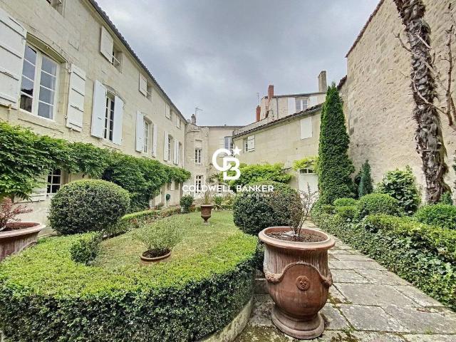 Maison vente à Saintes