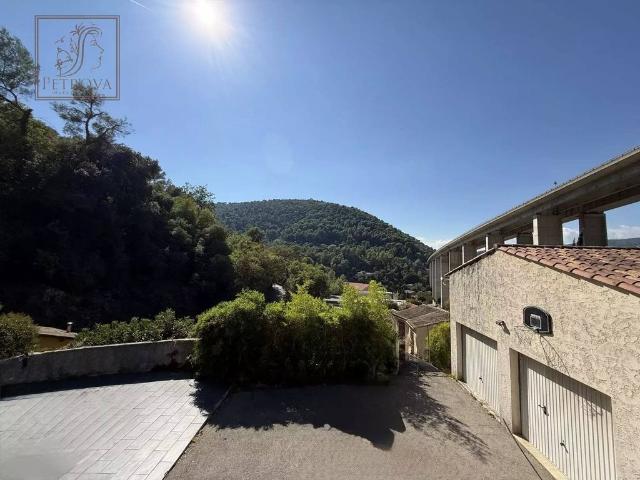 Maison vente à Nice, La Trinité