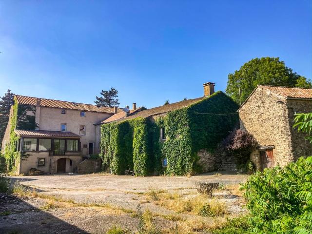 Maison vente à Béziers, Castanet-le-haut