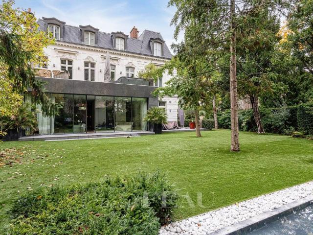 Maison vente à Paris, Île-de-France