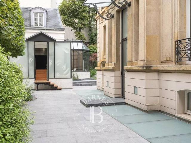 Maison vente à Paris, Île-de-France