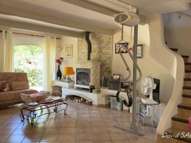 Maison vente à Brignoles, Néoules