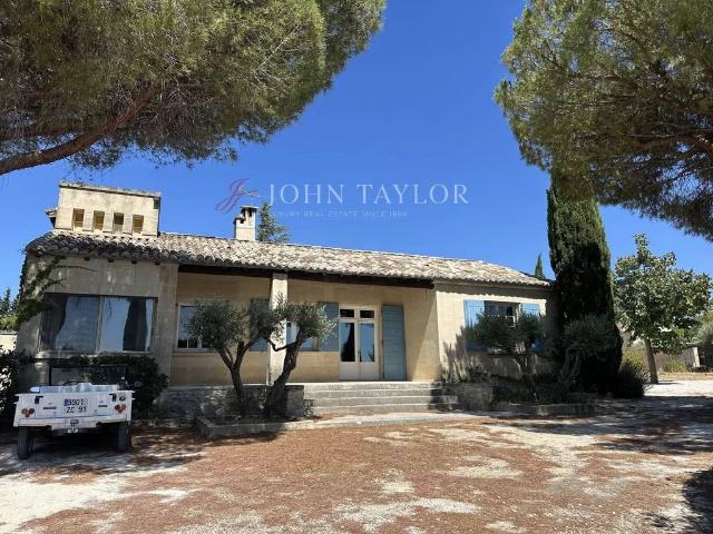 Maison vente à Arles, Fontvieille