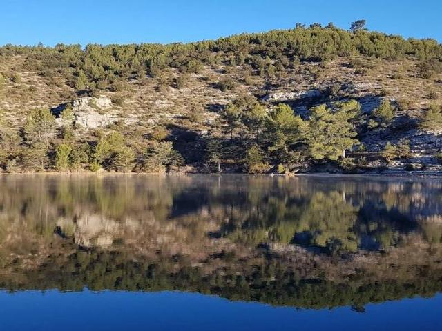 Terrain vente à Esparron-de-verdon