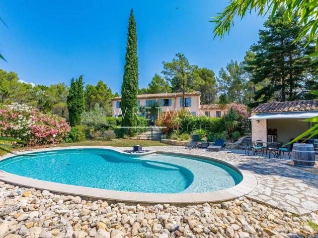 Maison vente à Arrondissement de Draguignan, Tourrettes