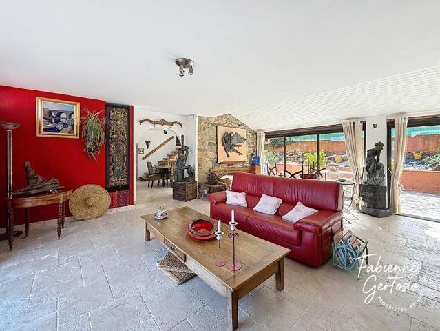 Maison vente à Arrondissement de Toulon, Le Beausset