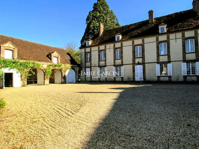 Château vente à Sens