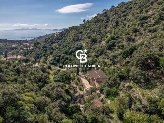 Maison vente à Arrondissement de Toulon, Le Lavandou