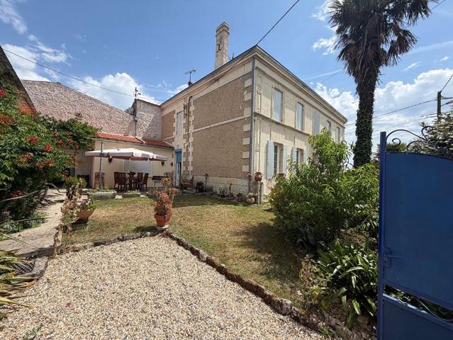 Maison vente à Saintes, Corme-ecluse