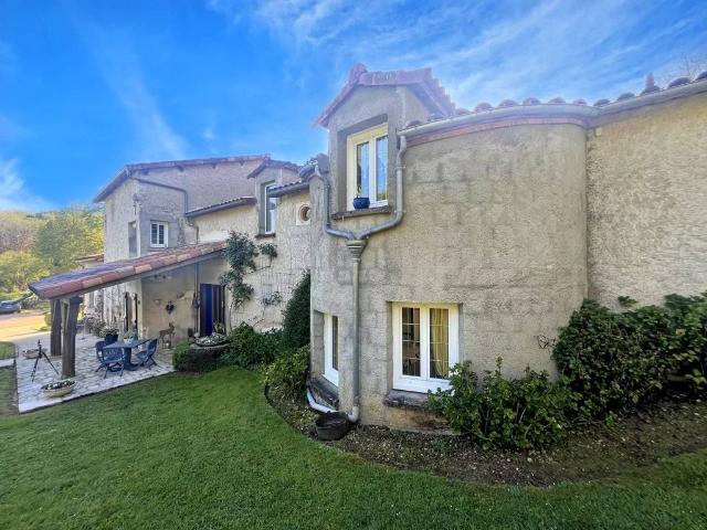 Maison vente à Montmorillon, Lhommaizé
