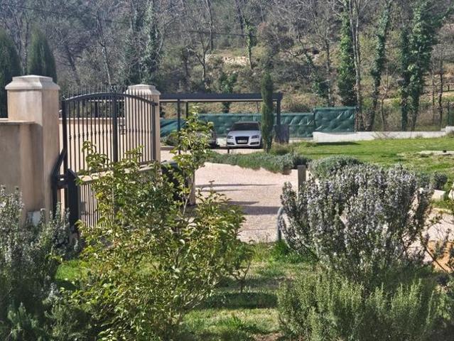 Maison vente à Brignoles, Vins-sur-caramy