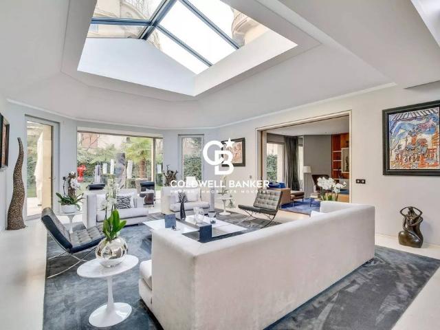 Maison vente à Paris, Île-de-France