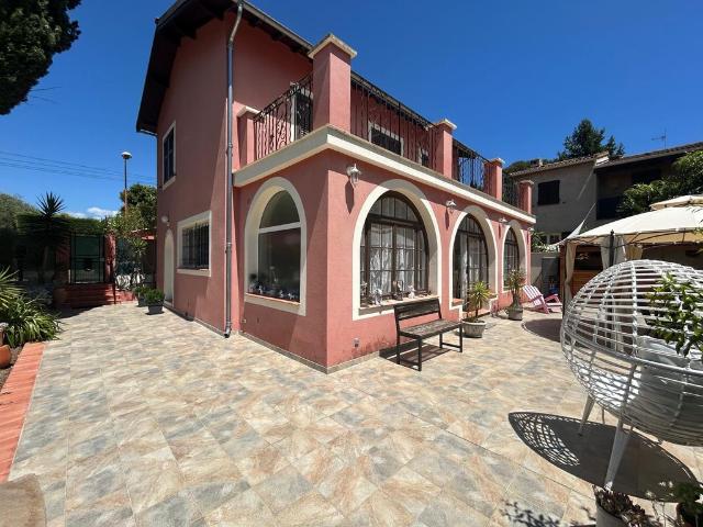 Maison vente à Nice, La Trinité
