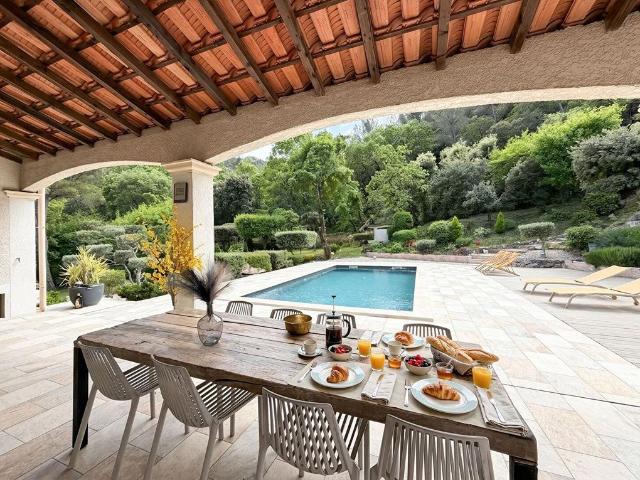 Maison vente à Aix-en-Provence, Simiane-collongue