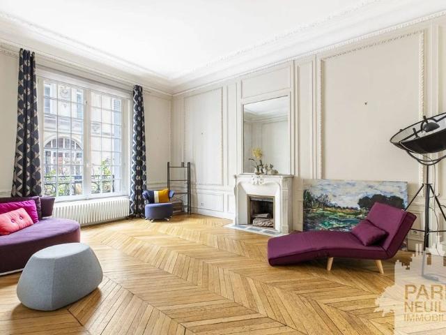 Maison vente à Paris, Île-de-France
