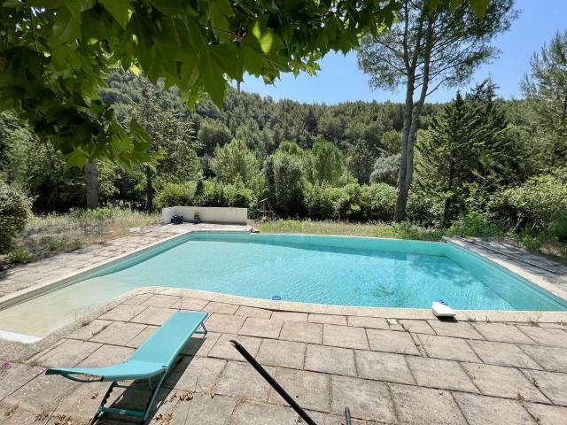 Maison vente à Marseille, Cuges-les-pins
