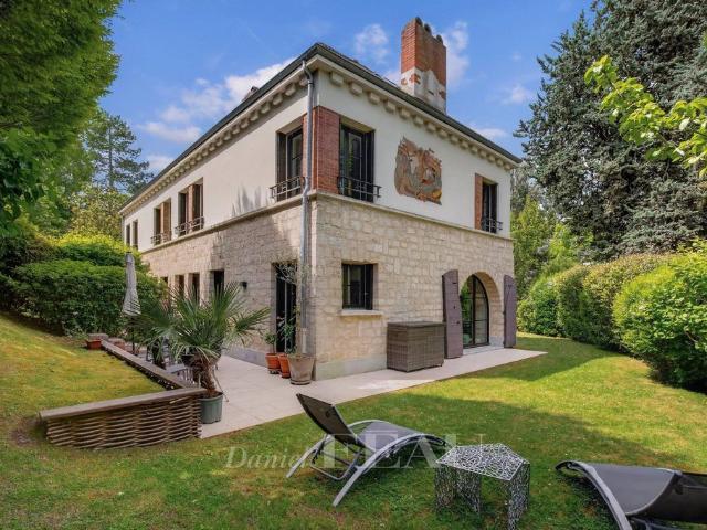 Maison vente à Nanterre, Garches