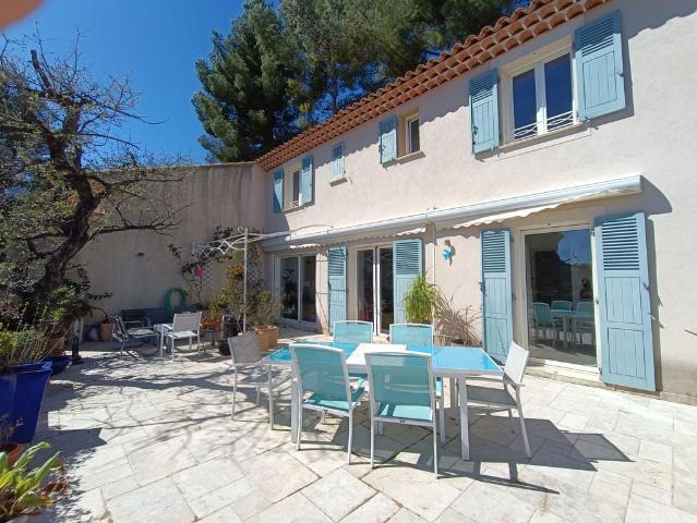 Maison vente à Arrondissement de Toulon, Hyères