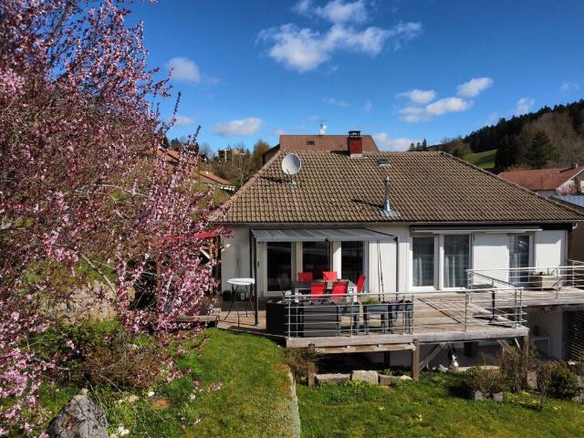 Maison vente à Pontarlier, Les Hôpitaux-neufs