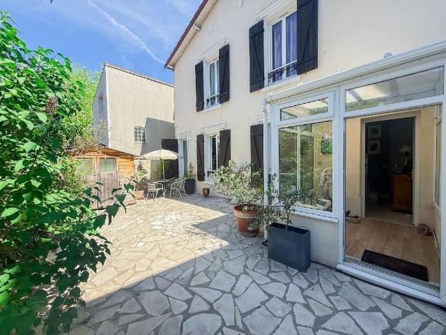 Maison vente à Nanterre, Saint-cloud