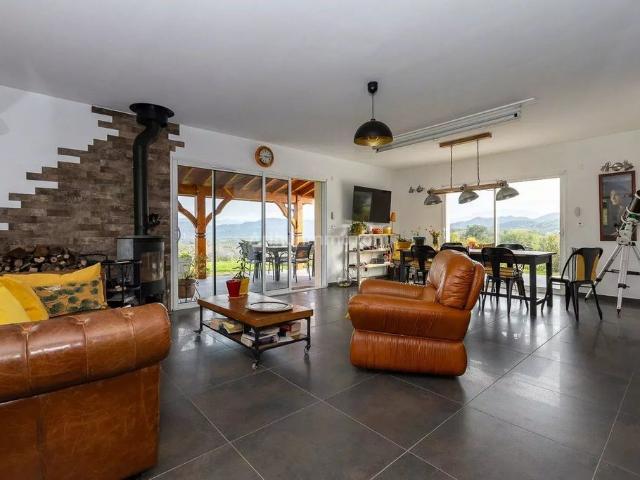 Maison vente à Belley, Vongnes