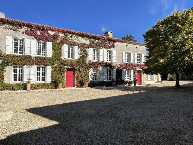 Maison vente à Angoulême, Roullet-saint-estèphe