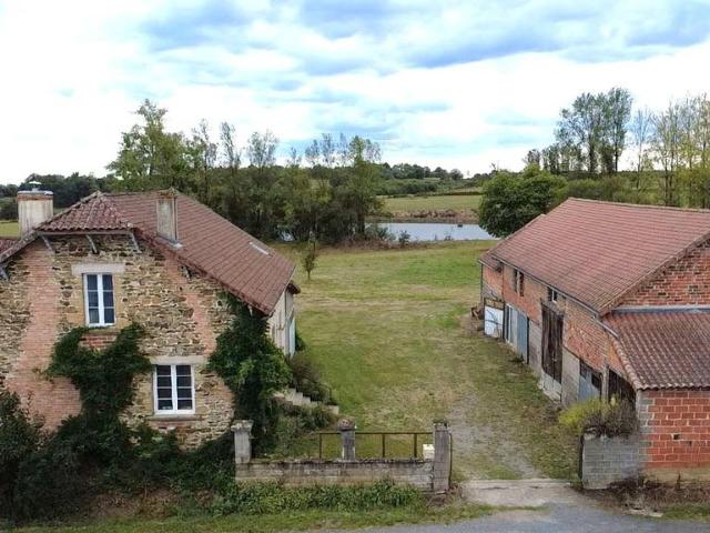 Maison vente à Nontron, Génis