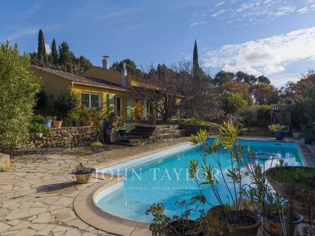 Maison vente à Forcalquier, Le Castellet
