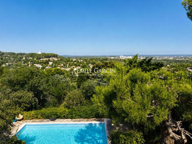 Maison vente à Nîmes, Les Angles